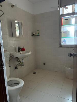 3 BHK Flat in Vasundhara Enclave, Delhi