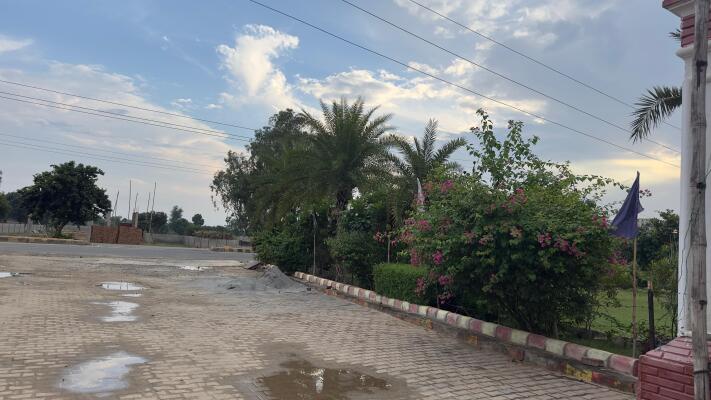 Residential land / Plot in Govardhan, Mathura