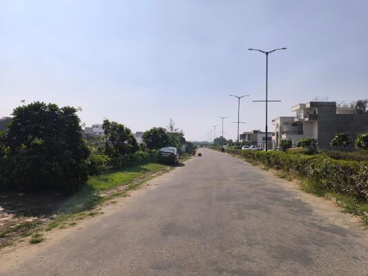 Residential land / Plot in Sector 105 Mohali