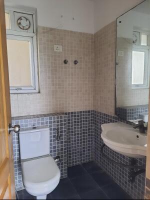 3 BHK Flat in Sector 104, Noida