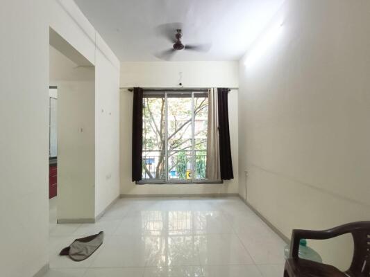 2 BHK Flat in IC Colony, Borivali West