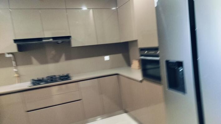 2 BHK Flat in Patlipada, Thane West
