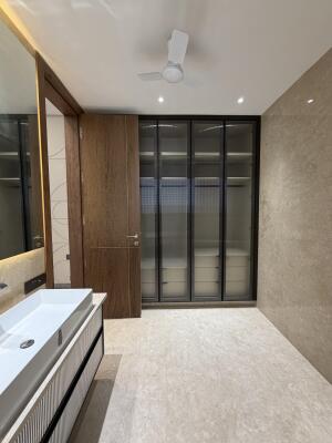 4 BHK Builder Floor in New Friends Colony, Delhi