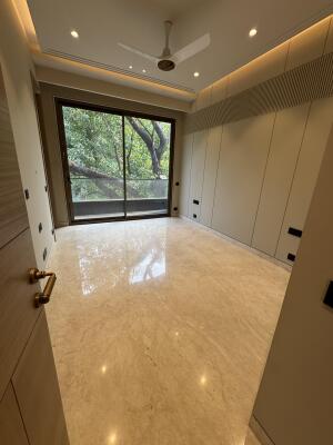4 BHK Independent Builder Floor in Hauz Khas Enclave, Delhi