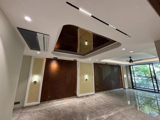 4 BHK Builder Floor in South Extension 2, Delhi