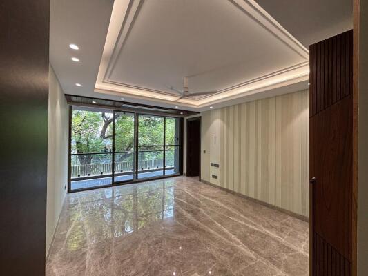 4 BHK Builder Floor in South Extension 2, Delhi
