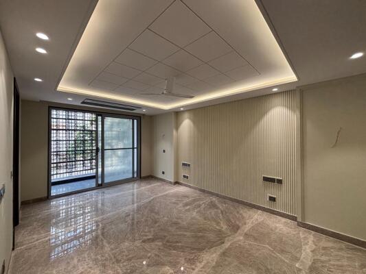 4 BHK Builder Floor in South Extension 2, Delhi