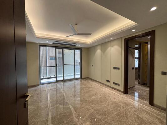 4 BHK Builder Floor in South Extension 2, Delhi