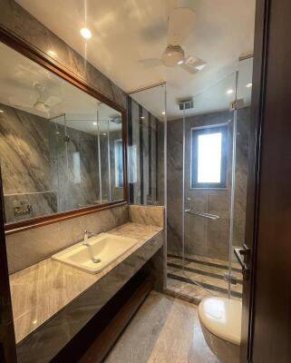 3 BHK Builder Floor in Malcha Marg, Delhi