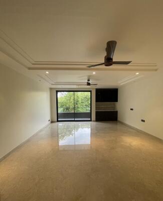 3 BHK Builder Floor in Malcha Marg, Delhi