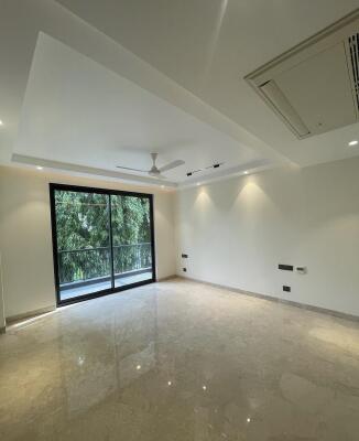 3 BHK Builder Floor in Malcha Marg, Delhi