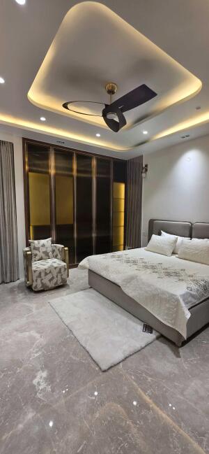 3 BHK Independent Builder Floor in Block-A, DLF City Phase 1, Gurgaon