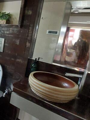 2 BHK Flat in Dadar East, Mumbai