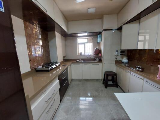 2 BHK Flat in Dadar East, Mumbai