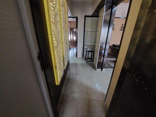 2 BHK Flat in Dadar East, Mumbai