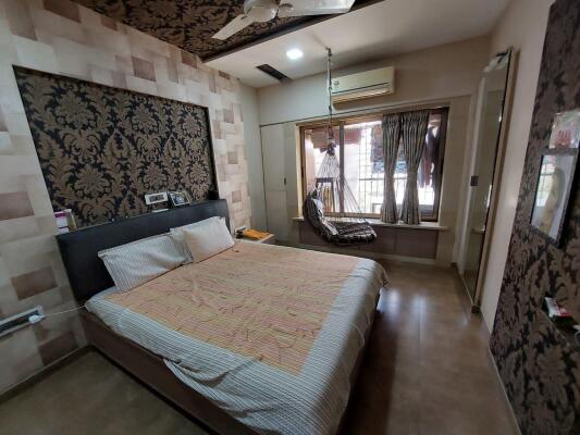 2 BHK Flat in Dadar East, Mumbai