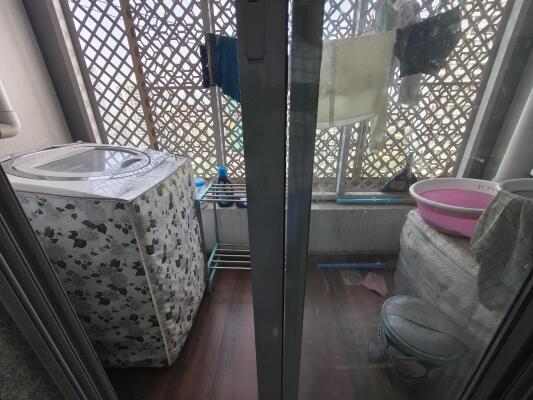 2 BHK Flat in Balkum, Thane