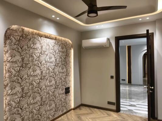 4 BHK Builder Floor in DLF Phase 2, Gurgaon