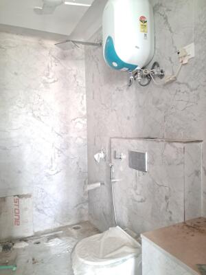 4 BHK Flat in Paryavaran Complex, Delhi