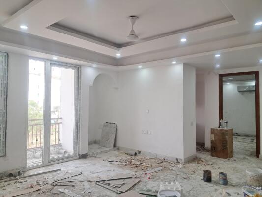 4 BHK Flat in Paryavaran Complex, Delhi