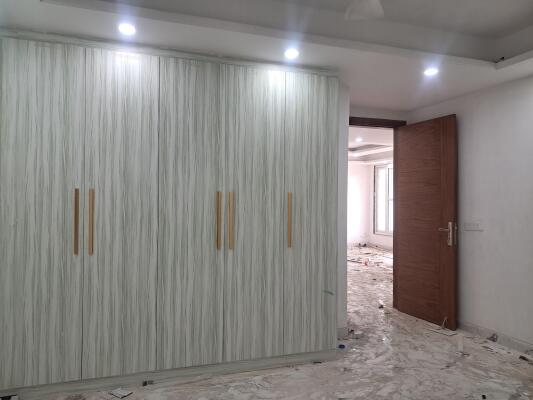 4 BHK Flat in Paryavaran Complex, Delhi