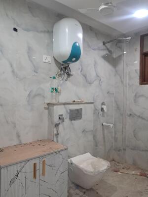 4 BHK Flat in Paryavaran Complex, Delhi