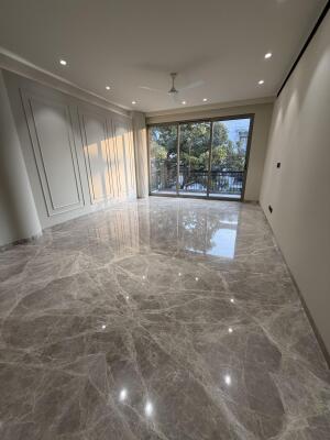 4 BHK Triplex Builder Floor in Greater Kailash, Delhi