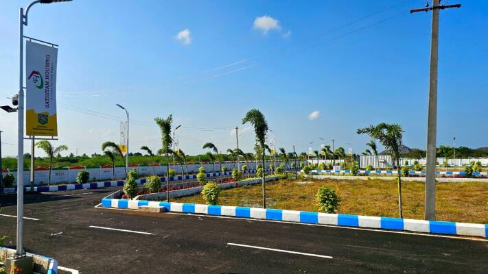 Residential land / Plot in Mahindra City, GST Road