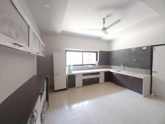 5 Bedroom House in Sanathal, SP Ring Road West