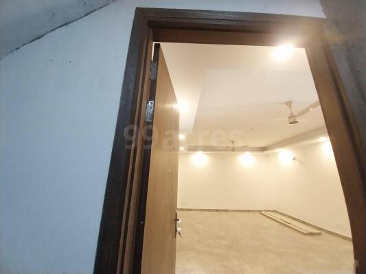 3 BHK Flat in Freedom Fighter Enclave, Delhi