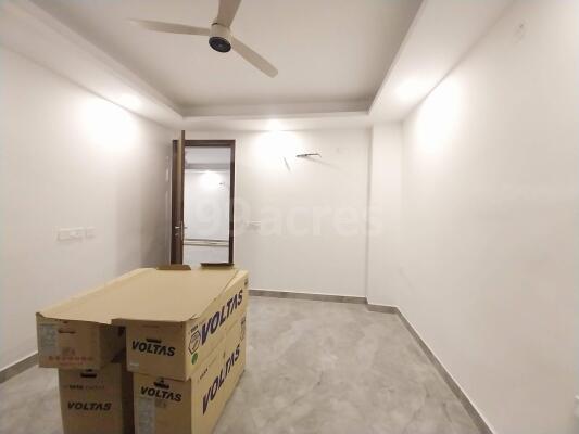 3 BHK Flat in Freedom Fighter Enclave, Delhi