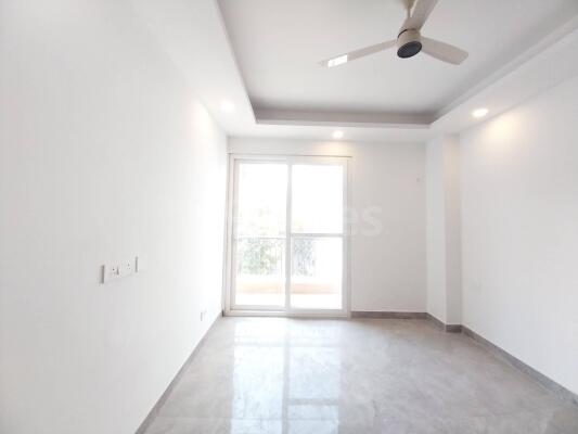 3 BHK Flat in Freedom Fighter Enclave, Delhi