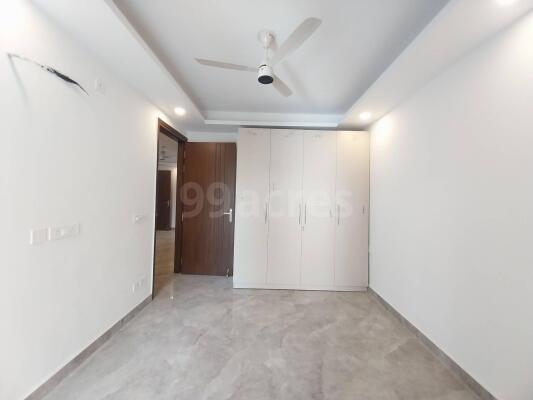 3 BHK Flat in Freedom Fighter Enclave, Delhi