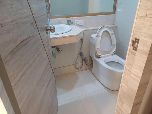 3 BHK Flat in Hiranandani Meadows, Manpada