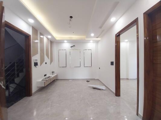 3 BHK Builder Floor in Sector 24 Rohini, Delhi