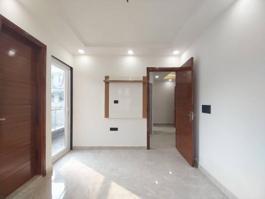 3 BHK Builder Floor in Sector 24 Rohini, Delhi