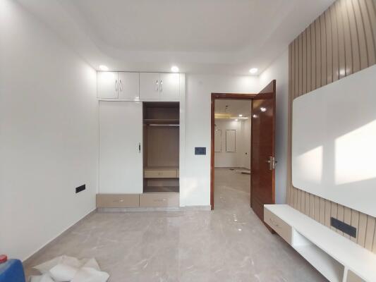 3 BHK Builder Floor in Sector 24 Rohini, Delhi
