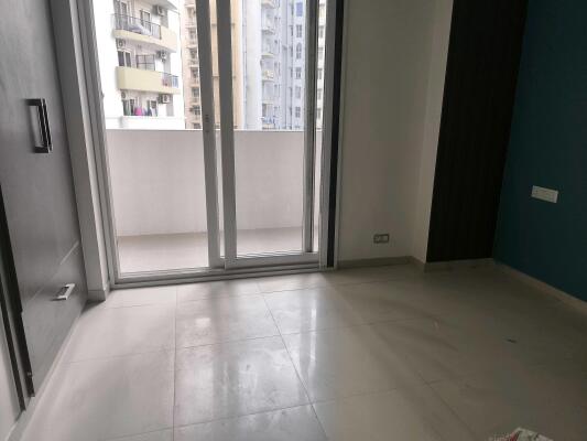 3 BHK Flat in Sector 45, Noida