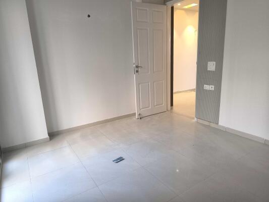 3 BHK Flat in Sector 45, Noida