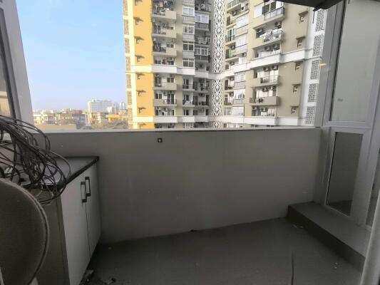 3 BHK Flat in Sector 45, Noida