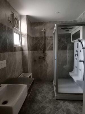 3 BHK Flat in Sector 45, Noida