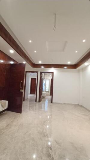 3 BHK Builder Floor in Ashok Vihar, Delhi