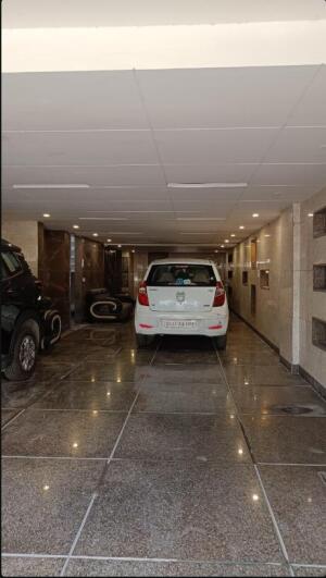 3 BHK Builder Floor in Ashok Vihar, Delhi