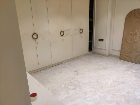 3 BHK Builder Floor in Jagriti Enclave, Delhi