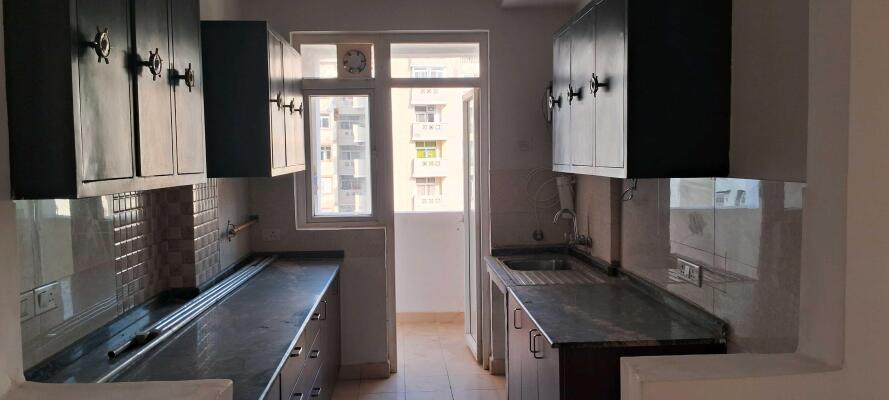 3 BHK Flat in Sector 76, Noida