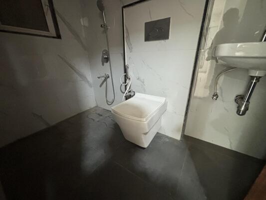2 BHK Flat in Andheri East, Mumbai