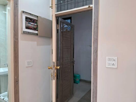 3 BHK Builder Floor in Shakti Khand 4, Ghaziabad