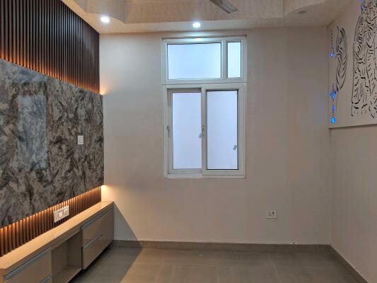 3 BHK Builder Floor in Shakti Khand 4, Ghaziabad