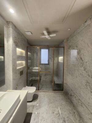 4 BHK Builder Floor in Green Park Extension, Delhi