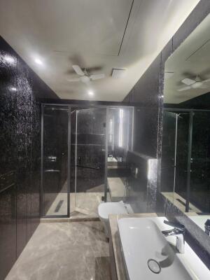 4 BHK Builder Floor in Green Park Extension, Delhi